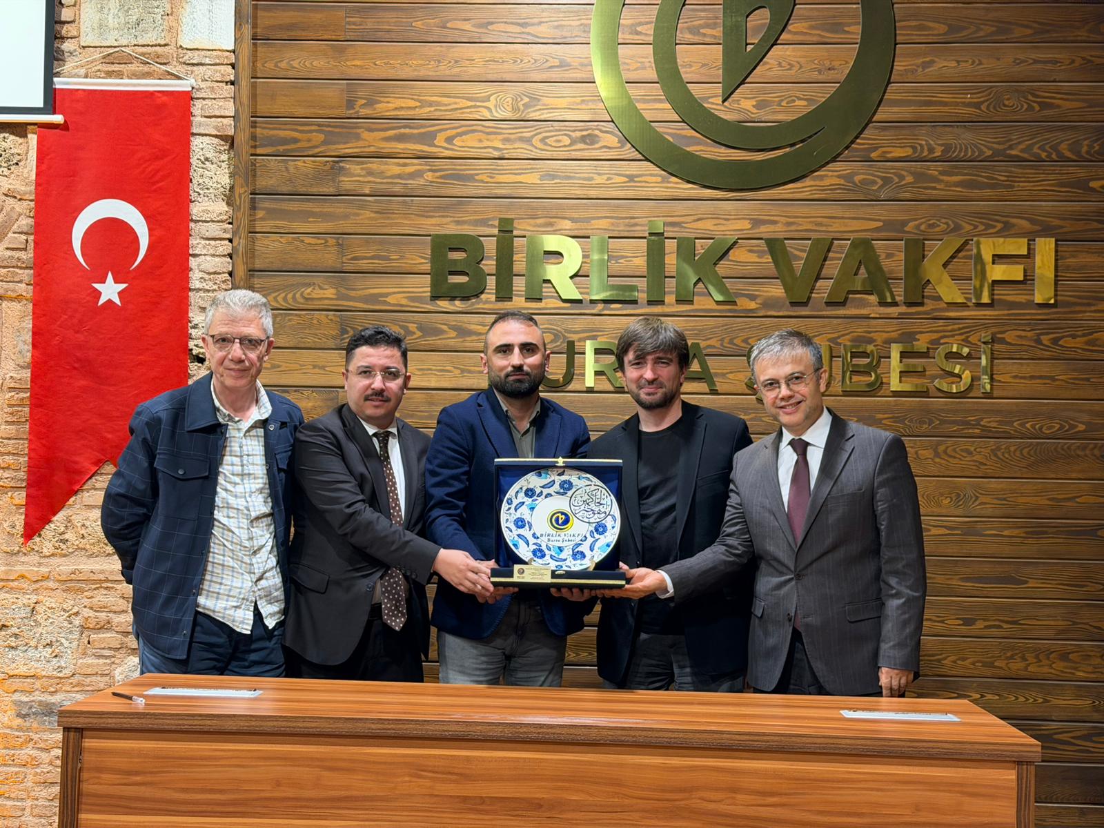 Cuma Meclisi | Mehmet Güllüoğlu